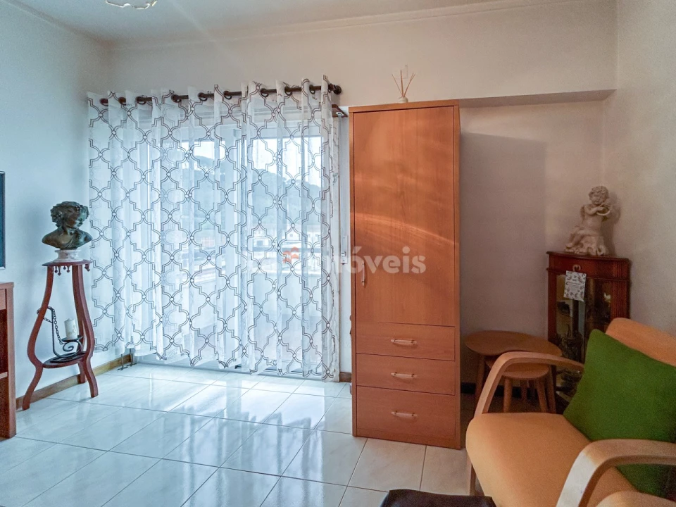 Apartamento T3 para Venda em São João Baptista e Santa Maria dos Olivais Foto 18