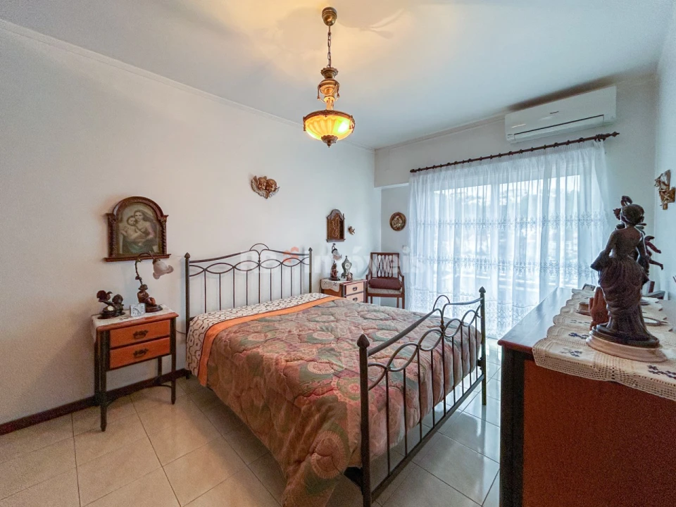 Apartamento T3 para Venda em São João Baptista e Santa Maria dos Olivais Foto 24