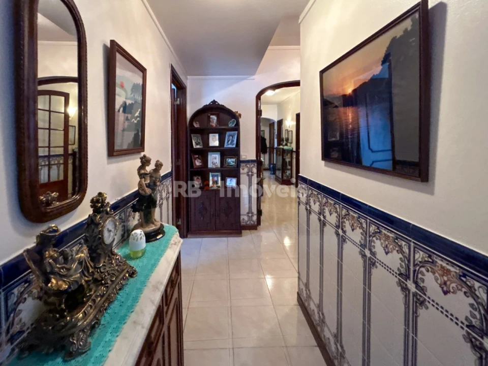 Apartamento T3 para Venda em São João Baptista e Santa Maria dos Olivais Foto 3