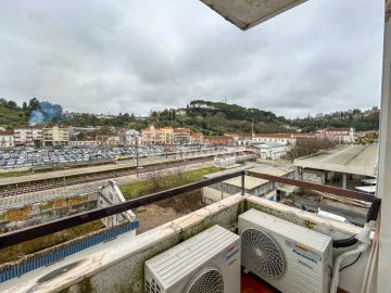 Apartamento T3 para Venda em São João Baptista e Santa Maria dos Olivais