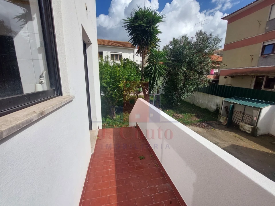Moradia T4 para Venda em Caldas da Rainha - Santo Onofre e Serra do Bouro Foto 9