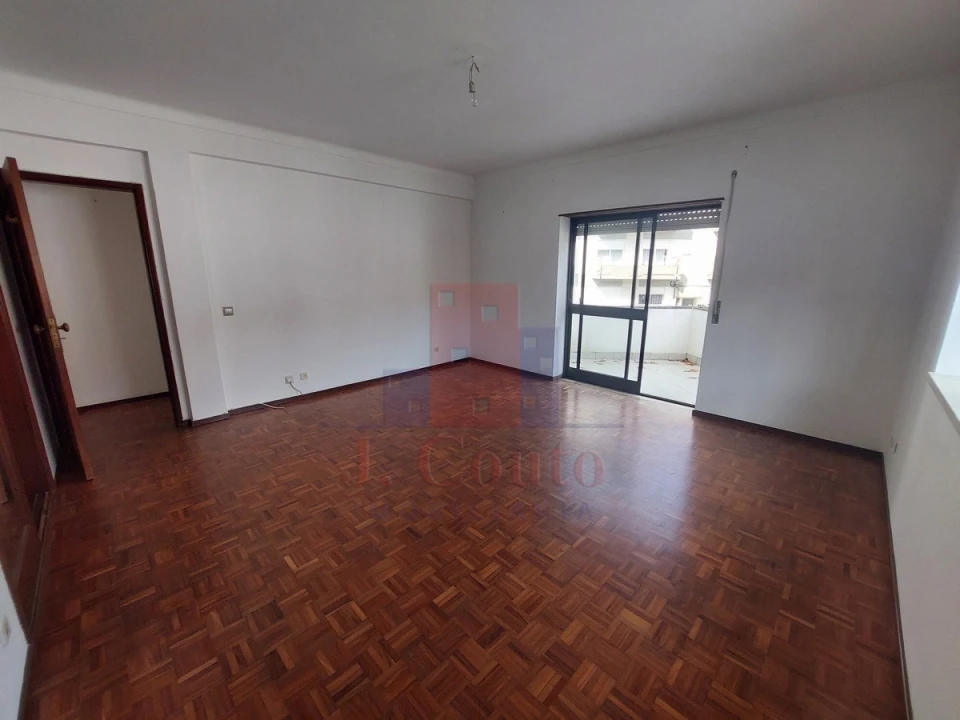 Moradia T4 para Venda em Caldas da Rainha - Santo Onofre e Serra do Bouro Foto 24
