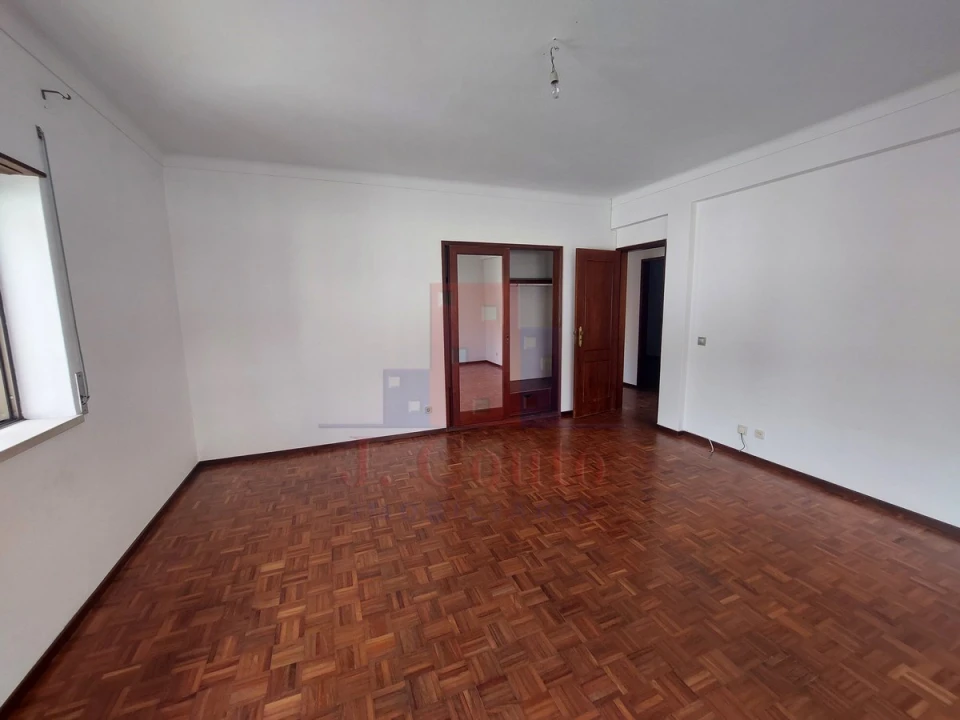 Moradia T4 para Venda em Caldas da Rainha - Santo Onofre e Serra do Bouro Foto 25