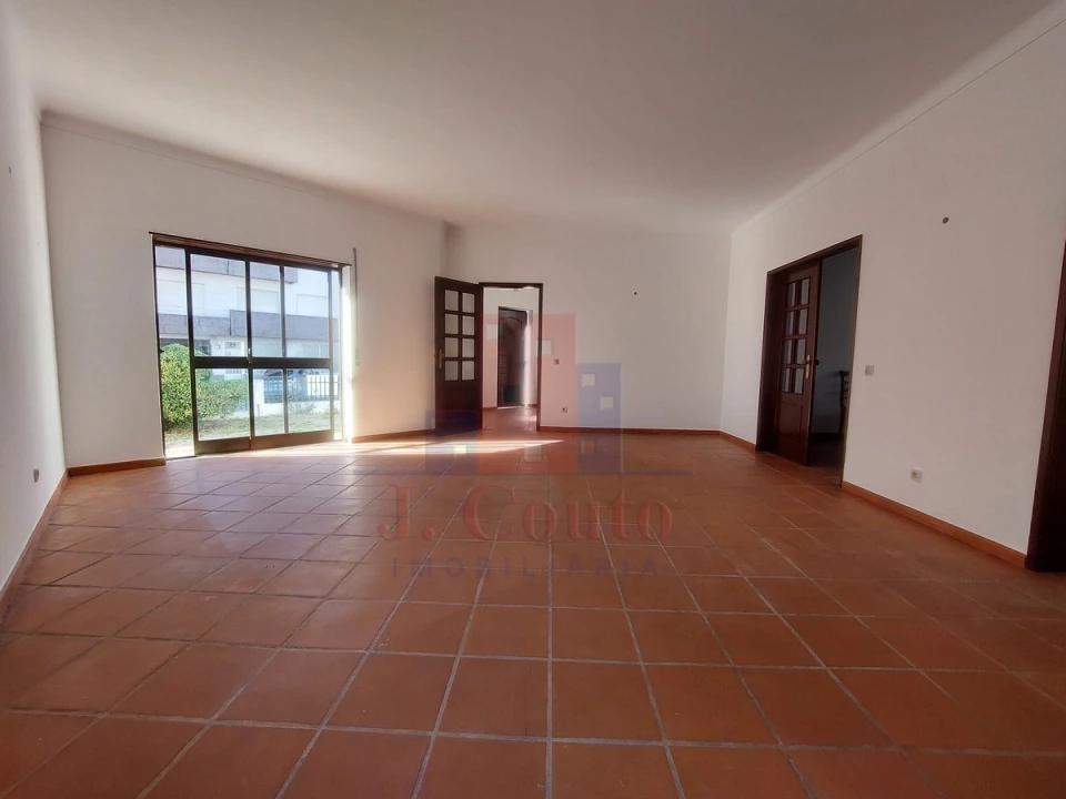 Moradia T4 para Venda em Caldas da Rainha - Santo Onofre e Serra do Bouro Foto 13