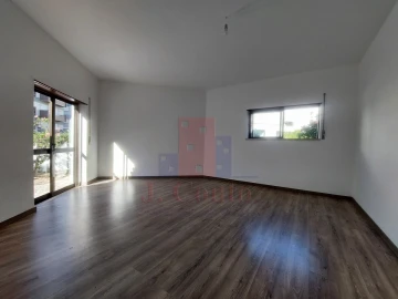 Moradia T4 para Venda em Caldas da Rainha - Santo Onofre e Serra do Bouro