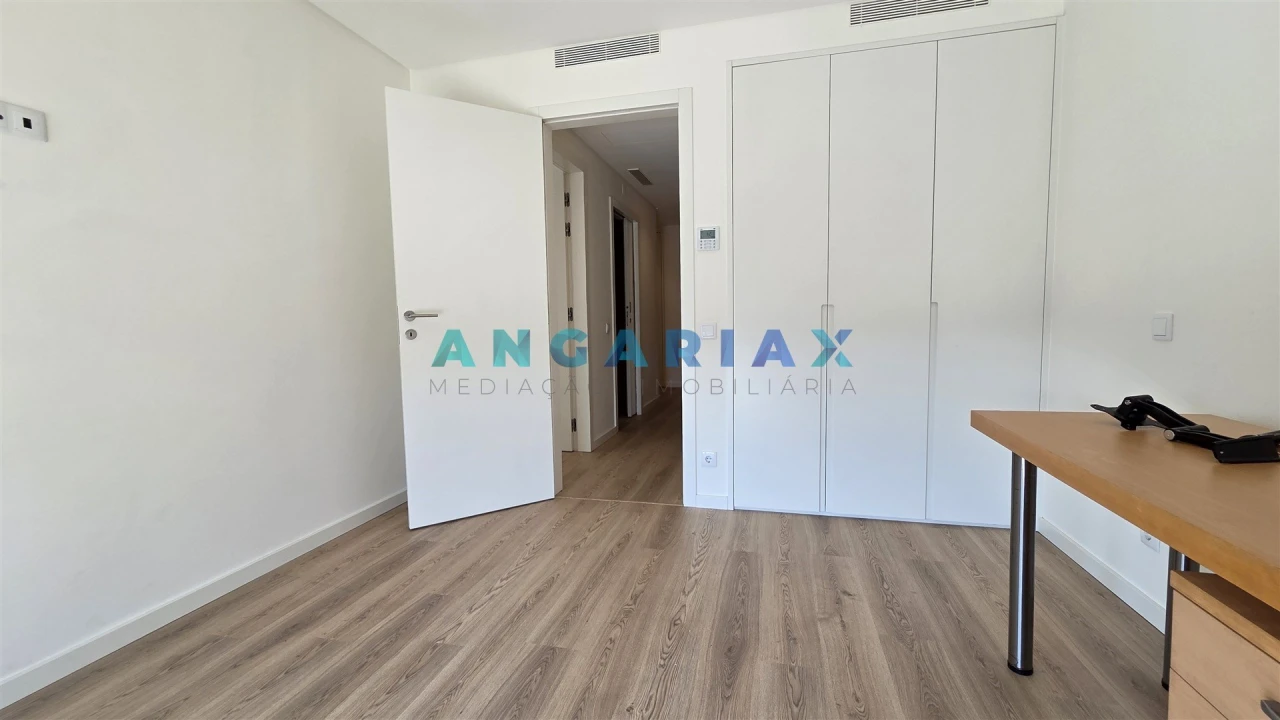 Apartamento T3 para Arrendamento em Leiria, Pousos, Barreira e Cortes Foto 12
