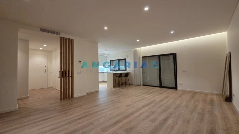 Apartamento T3 para Arrendamento em Leiria, Pousos, Barreira e Cortes