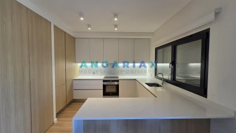 Apartamento T3 para Arrendamento em Leiria, Pousos, Barreira e Cortes