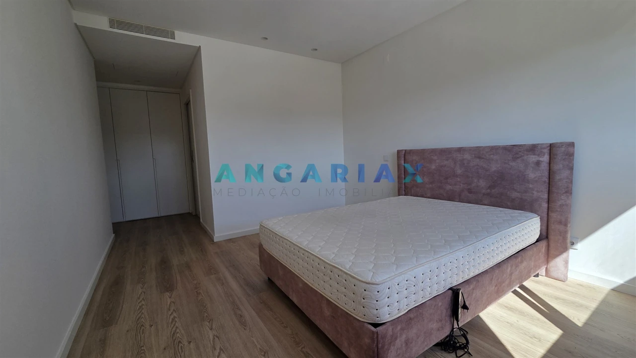 Apartamento T3 para Arrendamento em Leiria, Pousos, Barreira e Cortes Foto 17