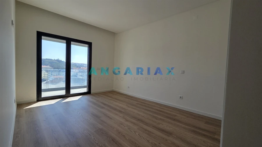 Apartamento T3 para Arrendamento em Leiria, Pousos, Barreira e Cortes Foto 10