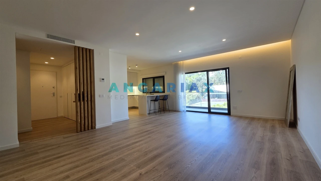 Apartamento T3 para Arrendamento em Leiria, Pousos, Barreira e Cortes Foto 1