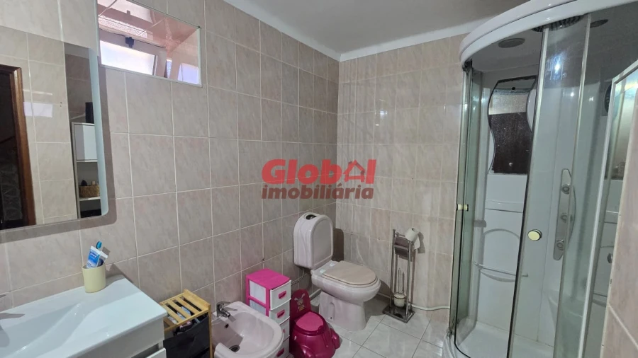 Moradia T3 para Venda em Santos Evos Foto 5