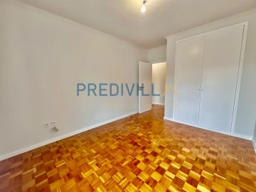 Apartamento T2 para Venda em Póvoa de Varzim, Beiriz e Argivai