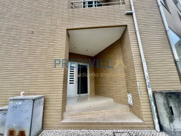 Apartamento T2 para Venda em Póvoa de Varzim, Beiriz e Argivai