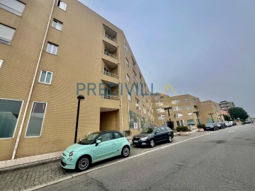 Apartamento T2 para Venda em Póvoa de Varzim, Beiriz e Argivai