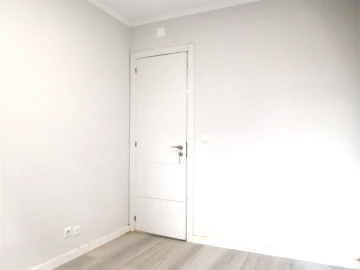 Apartamento T2 para Venda em Benfica