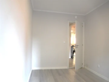 Apartamento T2 para Venda em Benfica