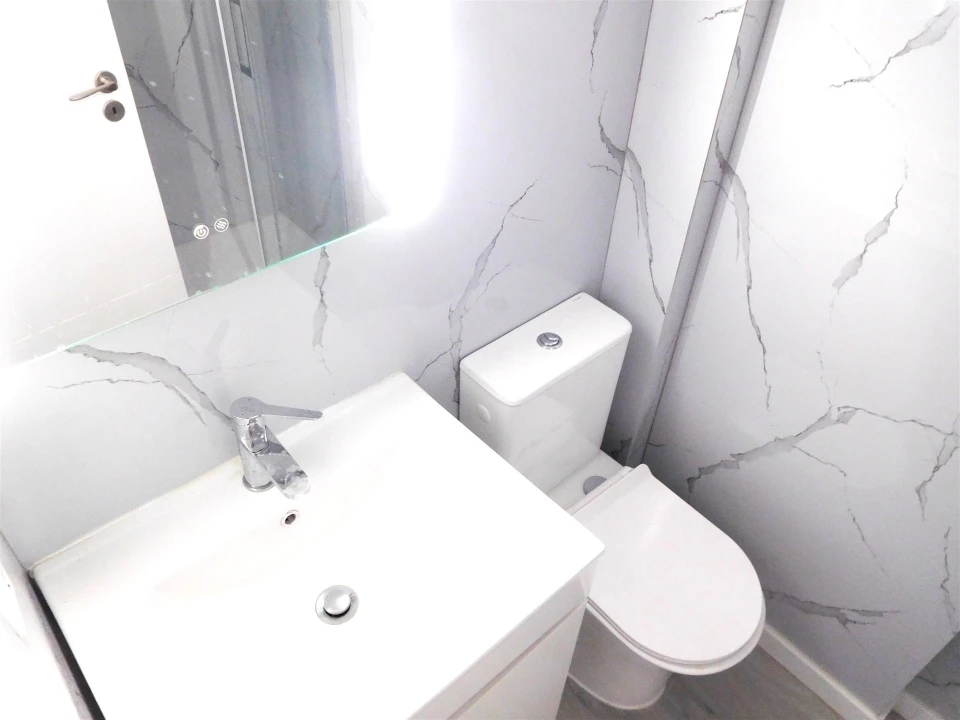 Apartamento T2 para Venda em Benfica Foto 9