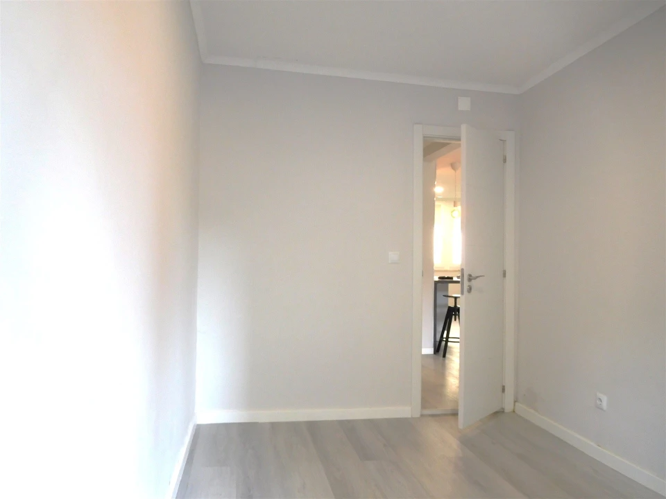 Apartamento T2 para Venda em Benfica Foto 15