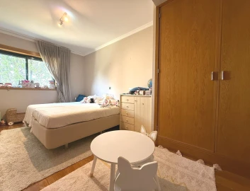 Apartamento T3 para Arrendamento em Aldoar, Foz do Douro e Nevogilde
