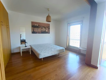 Apartamento T1 para Arrendamento em Paranhos