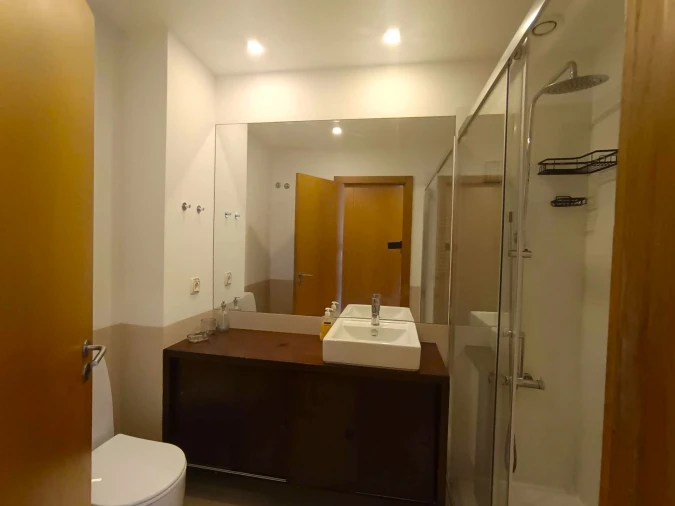 Apartamento T1 para Arrendamento em Paranhos Foto 7