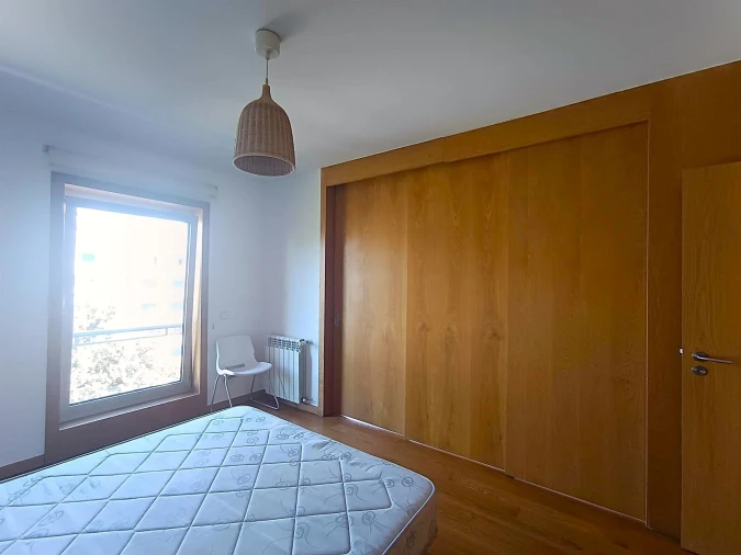 Apartamento T1 para Arrendamento em Paranhos Foto 10
