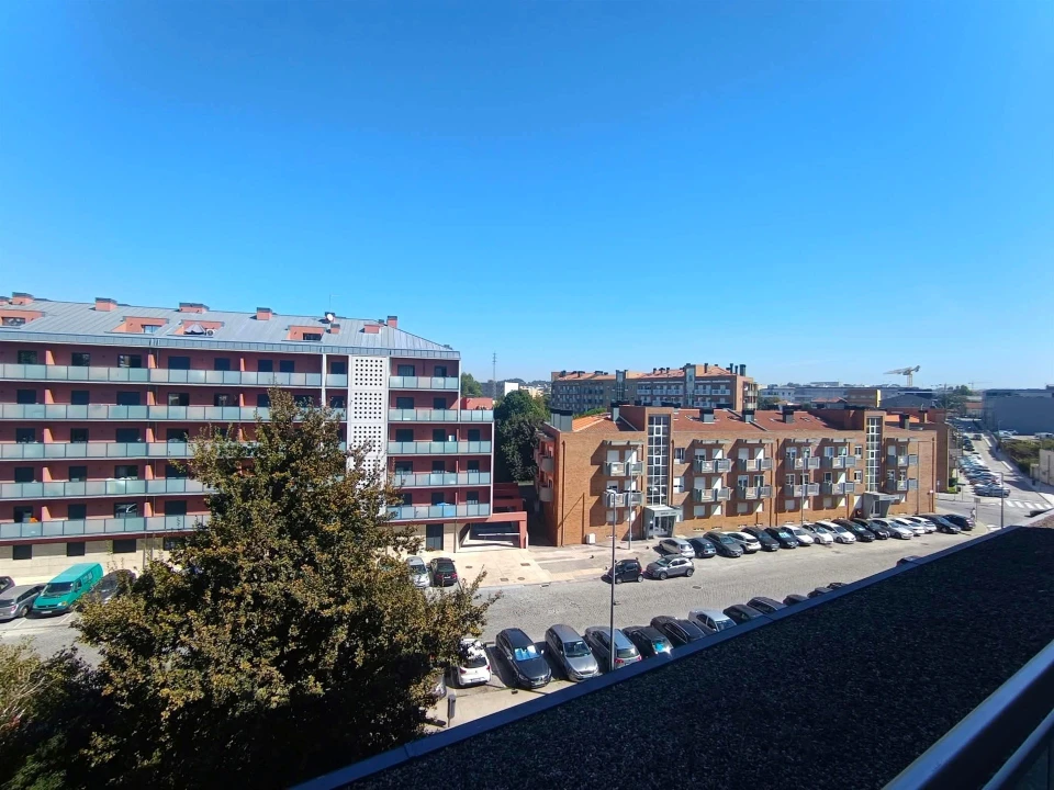 Apartamento T1 para Arrendamento em Paranhos Foto 14
