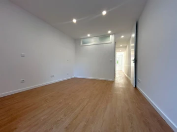 Apartamento T1 para Arrendamento em Aldoar, Foz do Douro e Nevogilde