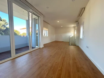 Apartamento T3 para Arrendamento em Aldoar, Foz do Douro e Nevogilde