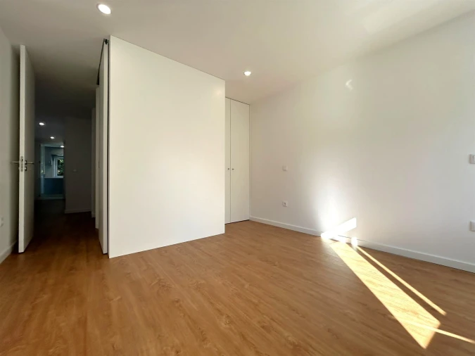 Apartamento T3 para Arrendamento em Aldoar, Foz do Douro e Nevogilde Foto 24
