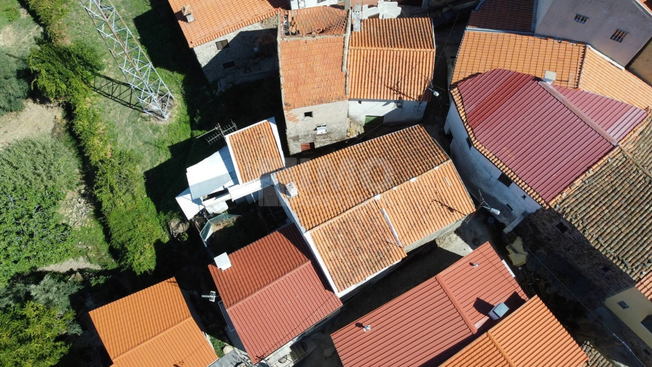 Moradia T2 para Venda em Teixoso e Sarzedo Foto 3