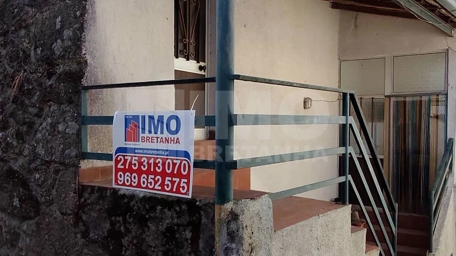 Moradia T2 para Venda em Teixoso e Sarzedo