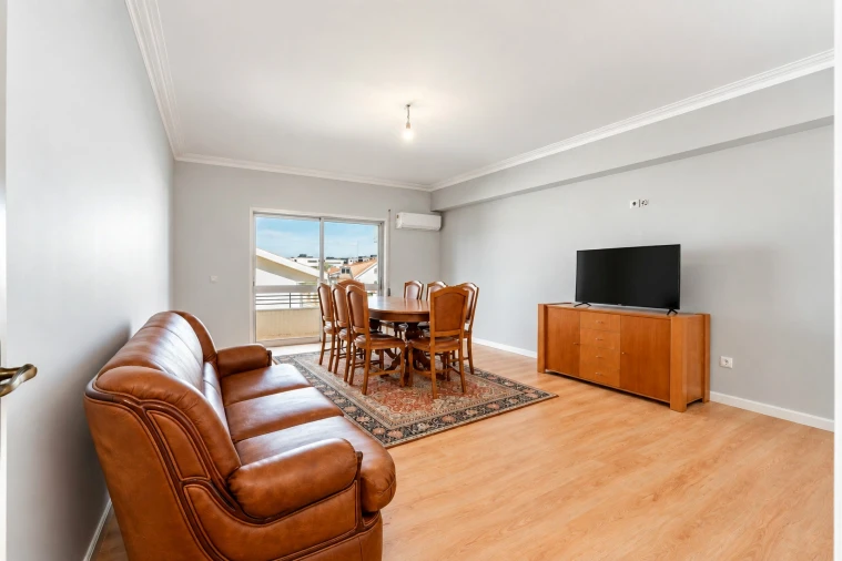 Apartamento T3 para Venda em Vila de Prado Foto 6