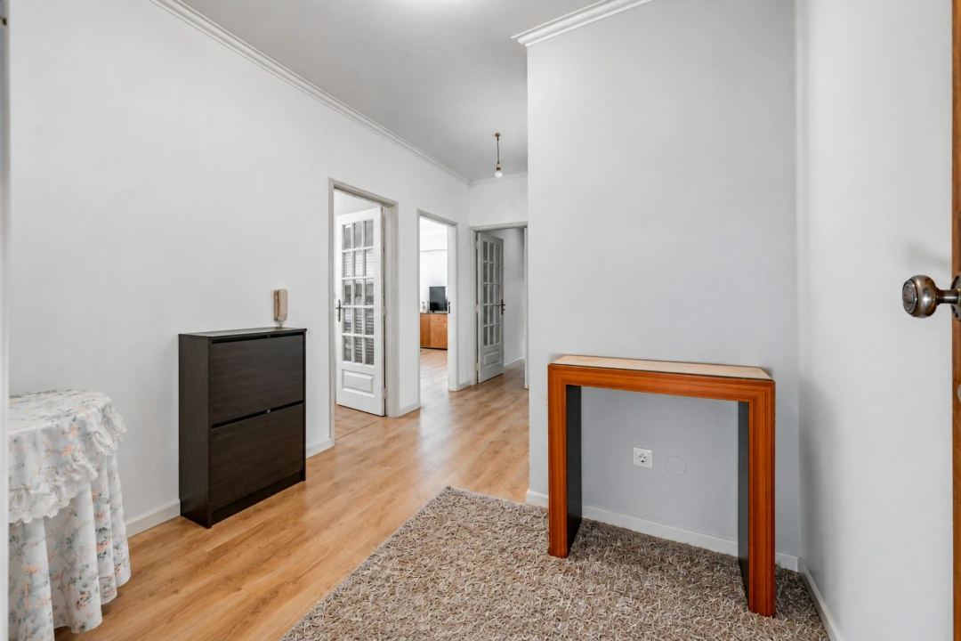 Apartamento T3 para Venda em Vila de Prado Foto 1
