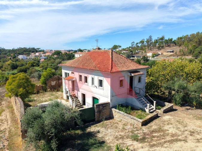 Moradia T3 para Venda em Tabua Foto 4
