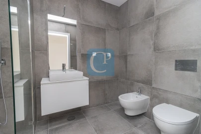 Apartamento T1 para Arrendamento em Pedrouços