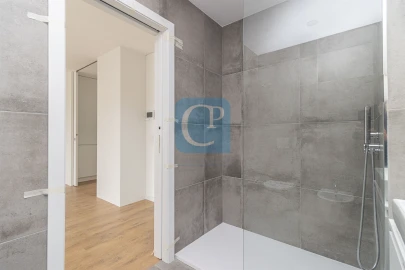 Apartamento T1 para Arrendamento em Pedrouços