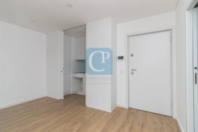Apartamento T1 para Arrendamento em Pedrouços