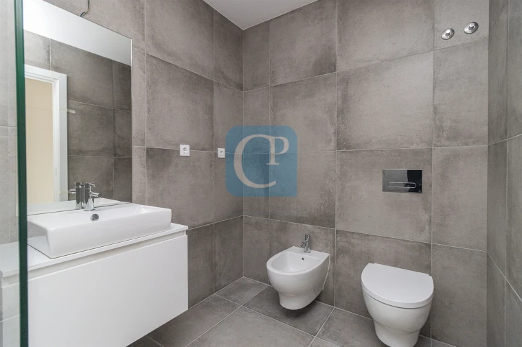 Apartamento T1 para Arrendamento em Pedrouços Foto 14