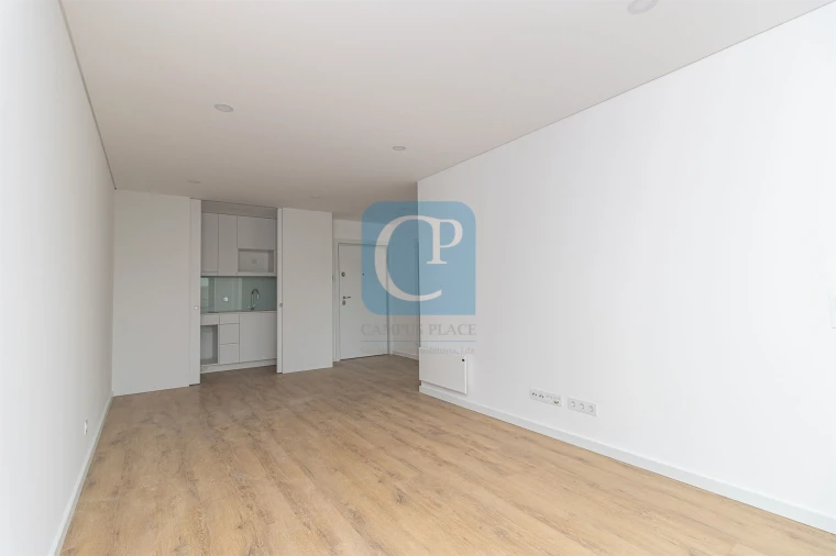 Apartamento T1 para Arrendamento em Pedrouços Foto 9