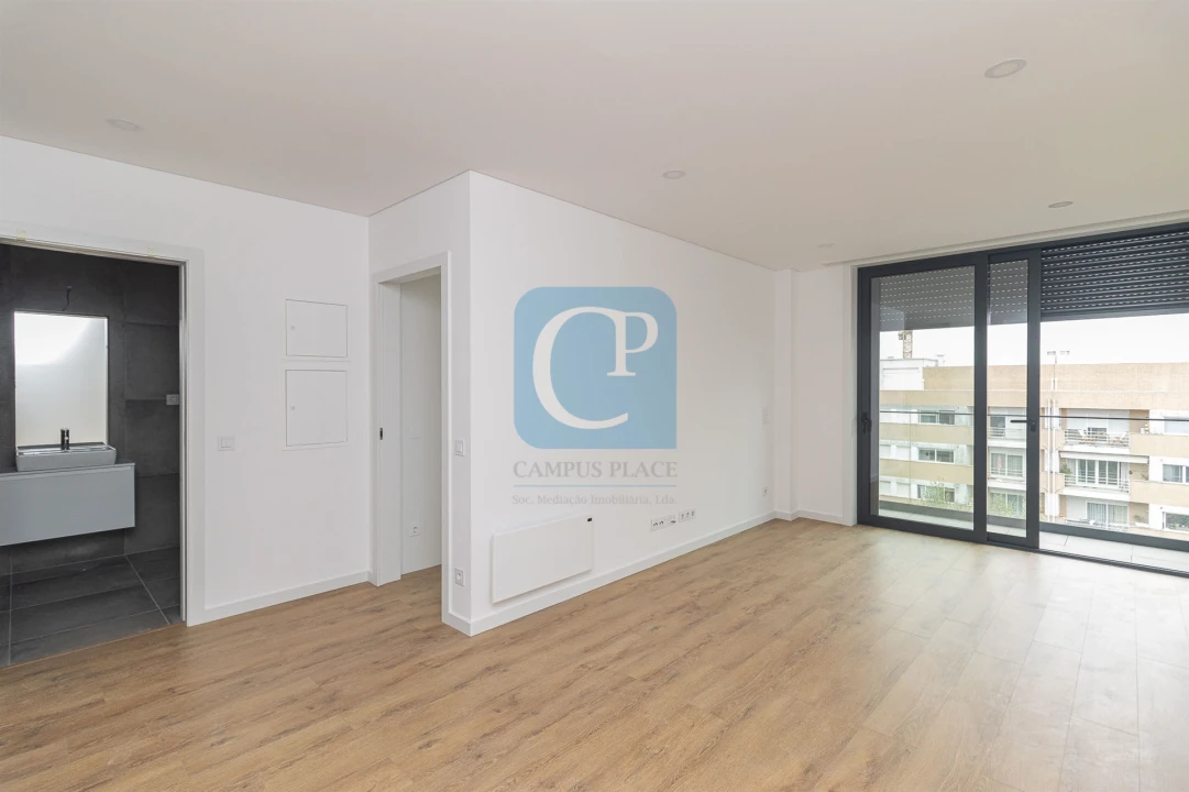 Apartamento T1 para Arrendamento em Pedrouços Foto 1