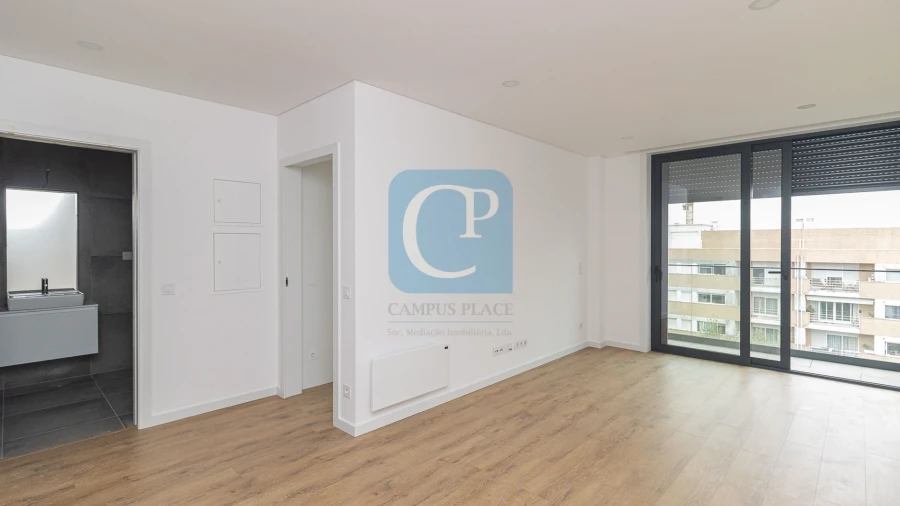 Apartamento T1 para Arrendamento em Pedrouços