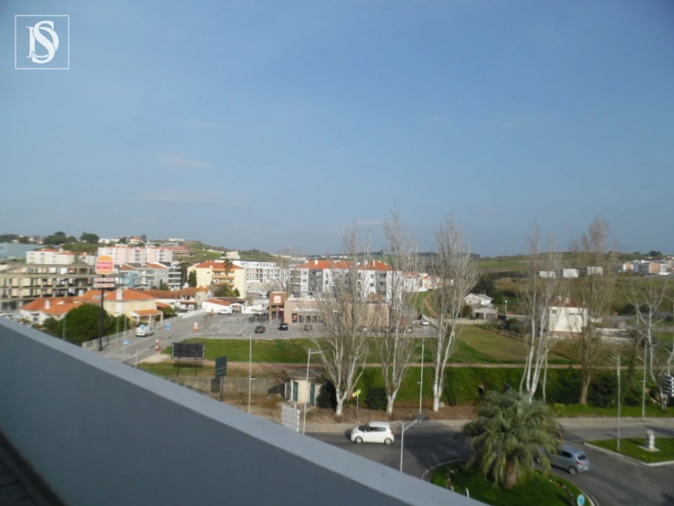Apartamento T4 para Venda em Lourinhã e Atalaia Foto 1