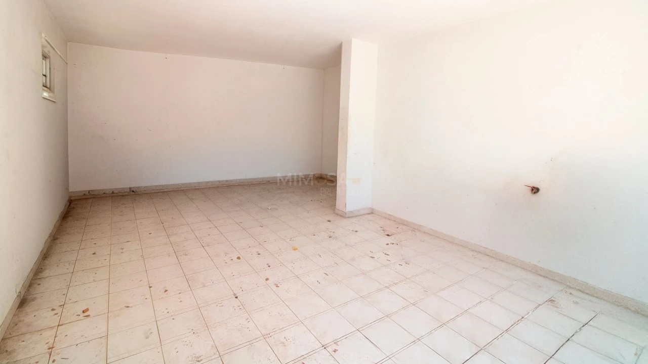 Garagem para Arrendamento em Lagos (São Sebastião e Santa Maria) Foto 6