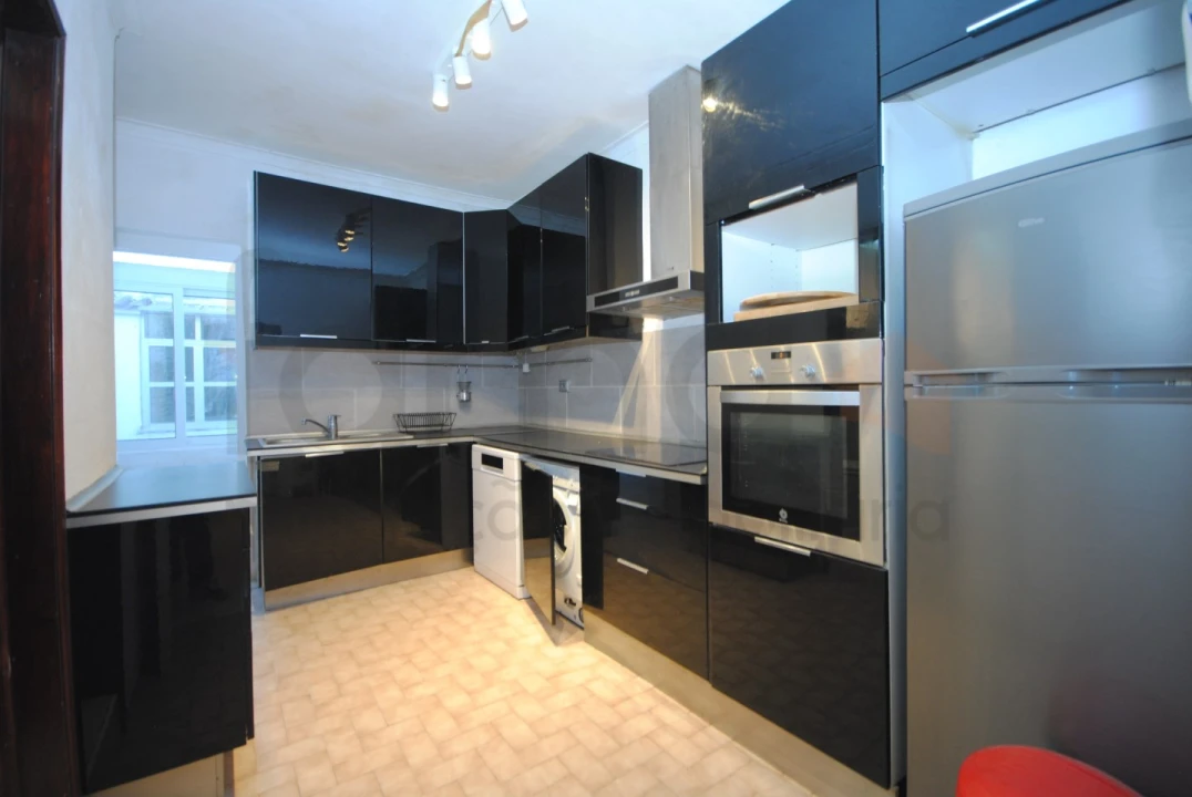 Apartamento T2 para Venda em Algés, Linda-A-Velha e Cruz Quebrada-Dafundo Foto 11