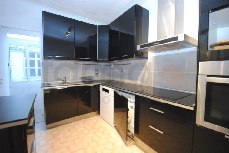 Apartamento T2 para Venda em Algés, Linda-A-Velha e Cruz Quebrada-Dafundo Foto 13