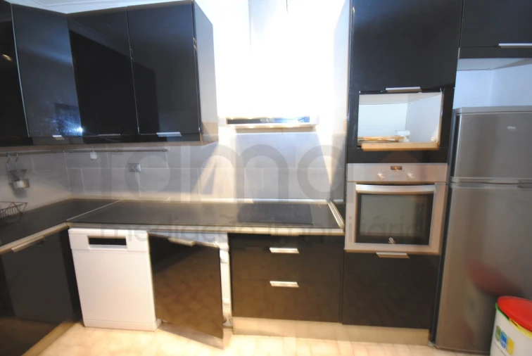 Apartamento T2 para Venda em Algés, Linda-A-Velha e Cruz Quebrada-Dafundo Foto 18