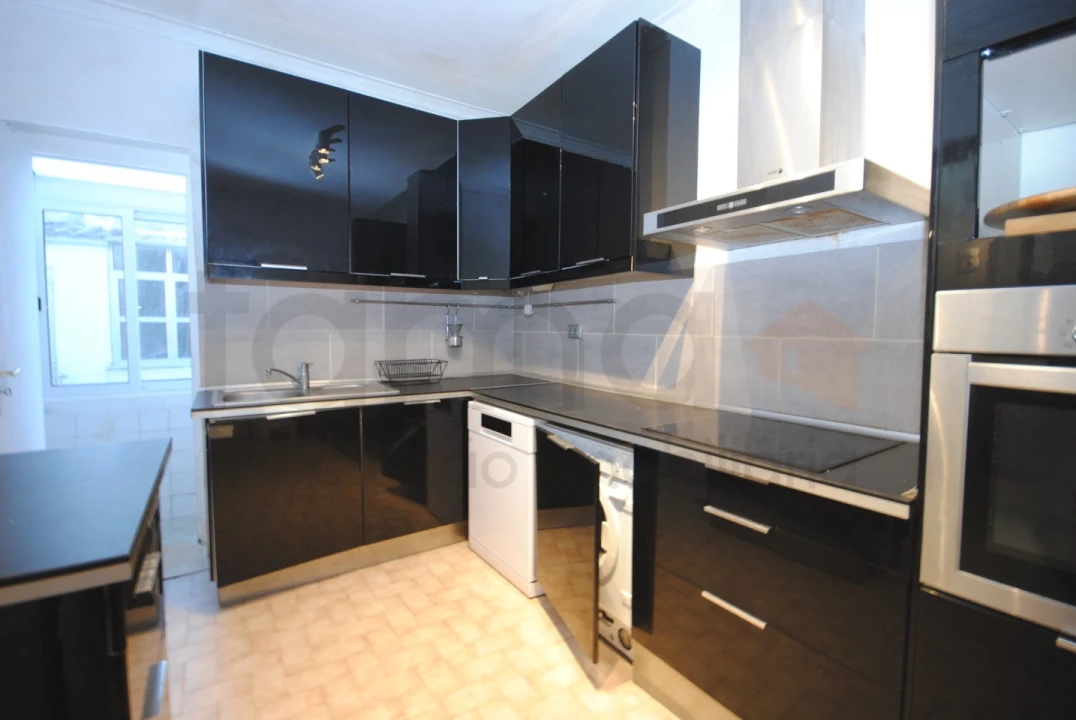 Apartamento T2 para Venda em Algés, Linda-A-Velha e Cruz Quebrada-Dafundo Foto 13
