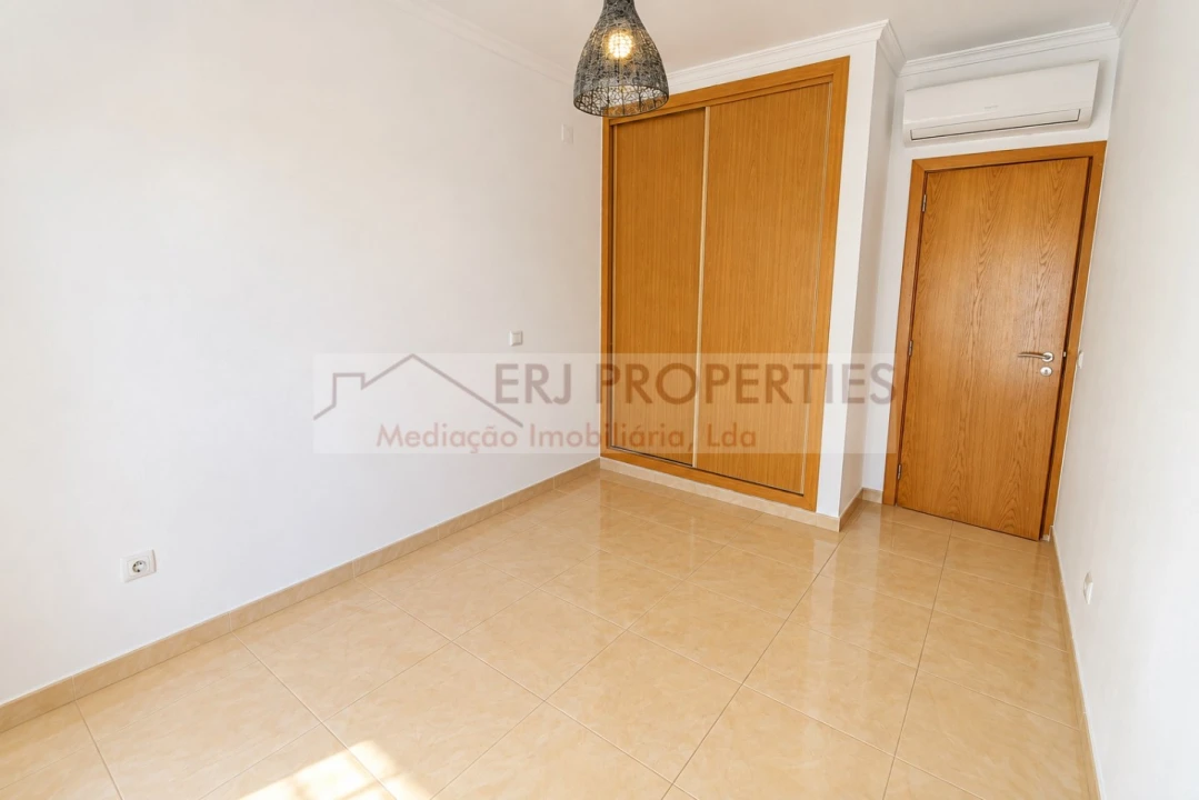 Moradia T3 para Venda em Altura Foto 20